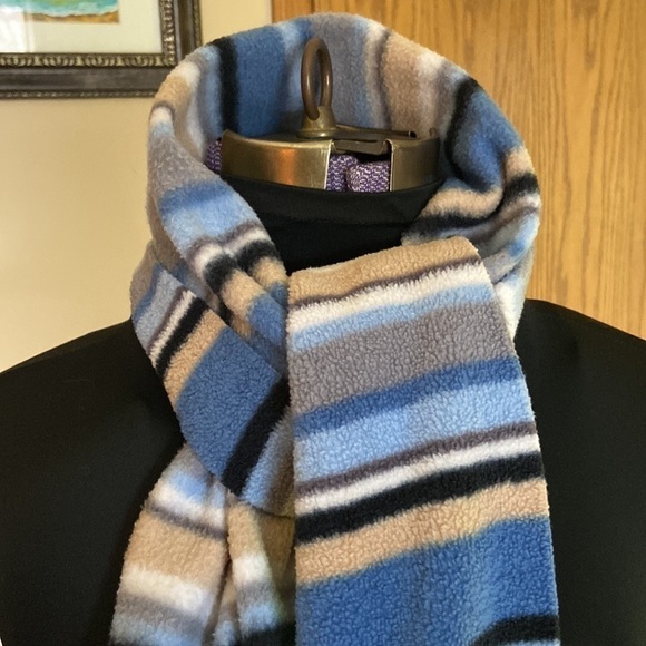 𝅺striped Microfleece Scarf with Fringe Blue, Gray, White, and Beige - Picture 2 of 5